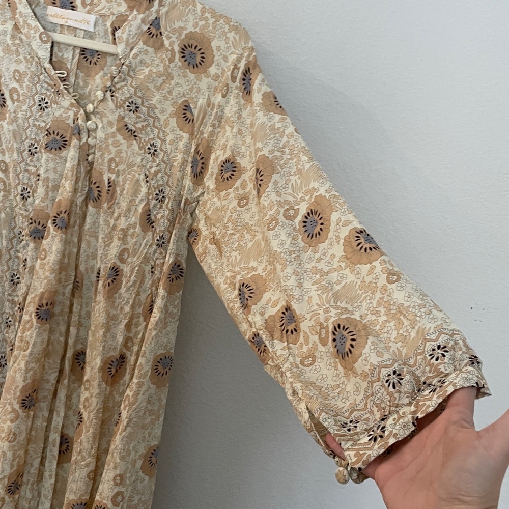Natalie Martin Fiore Maxi Dress in Vintage Flowers Sand Lightweight Rayon medium - Picture 5 of 9
